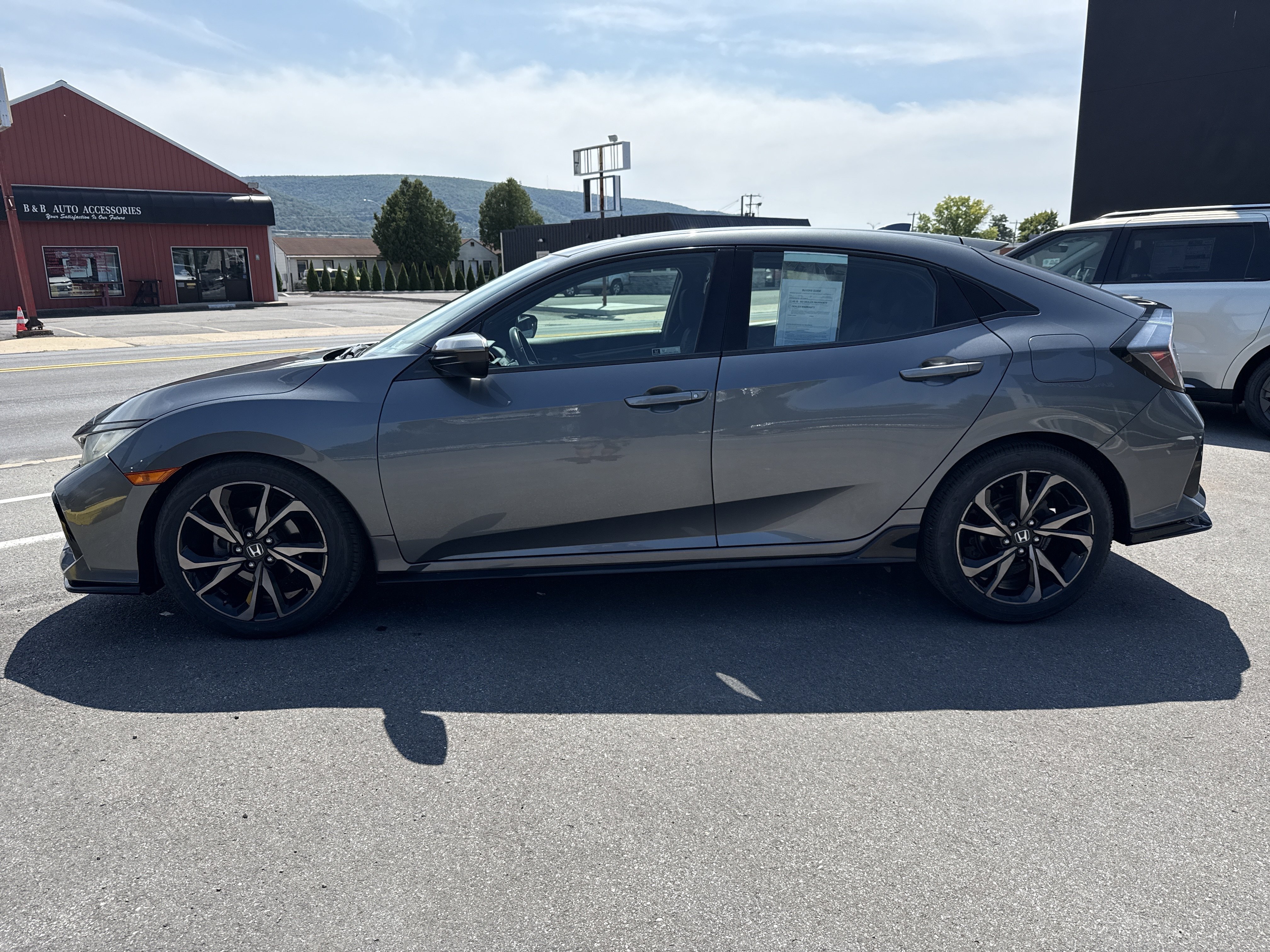 Used 2019 Honda Civic Sport image 7