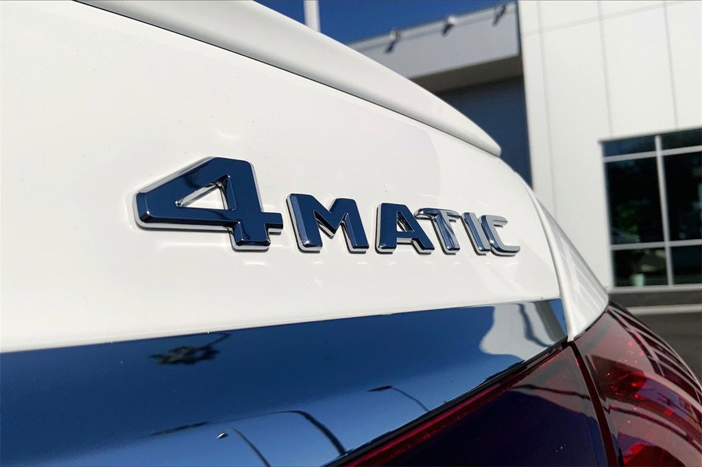 Used 2022 Mercedes-Benz E 450 4MATIC Sedan image 11