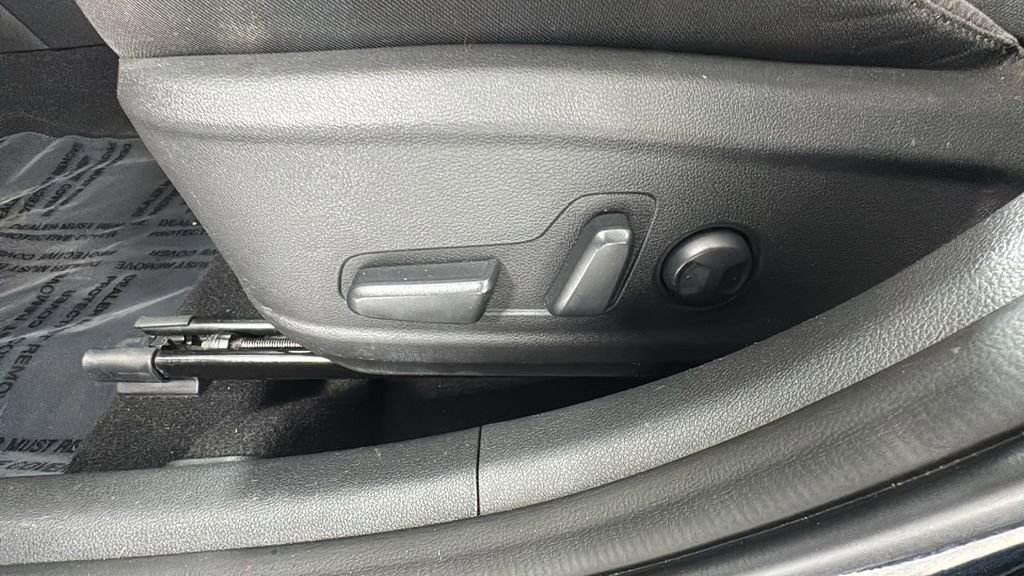 Used 2023 Hyundai Kona SEL w/ Convenience Package image 11