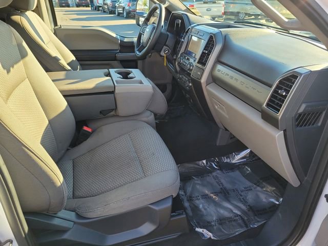 Certified 2022 Ford F550 4x4 Regular Cab Super Duty image 17