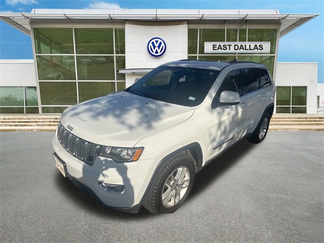 Used 2017 Jeep Grand Cherokee Laredo w/ Quick Order Package 2BE image 2