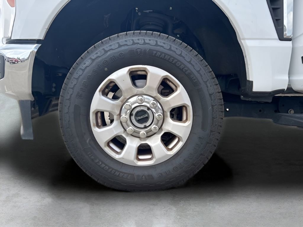 Used 2024 Ford F250 XLT image 30