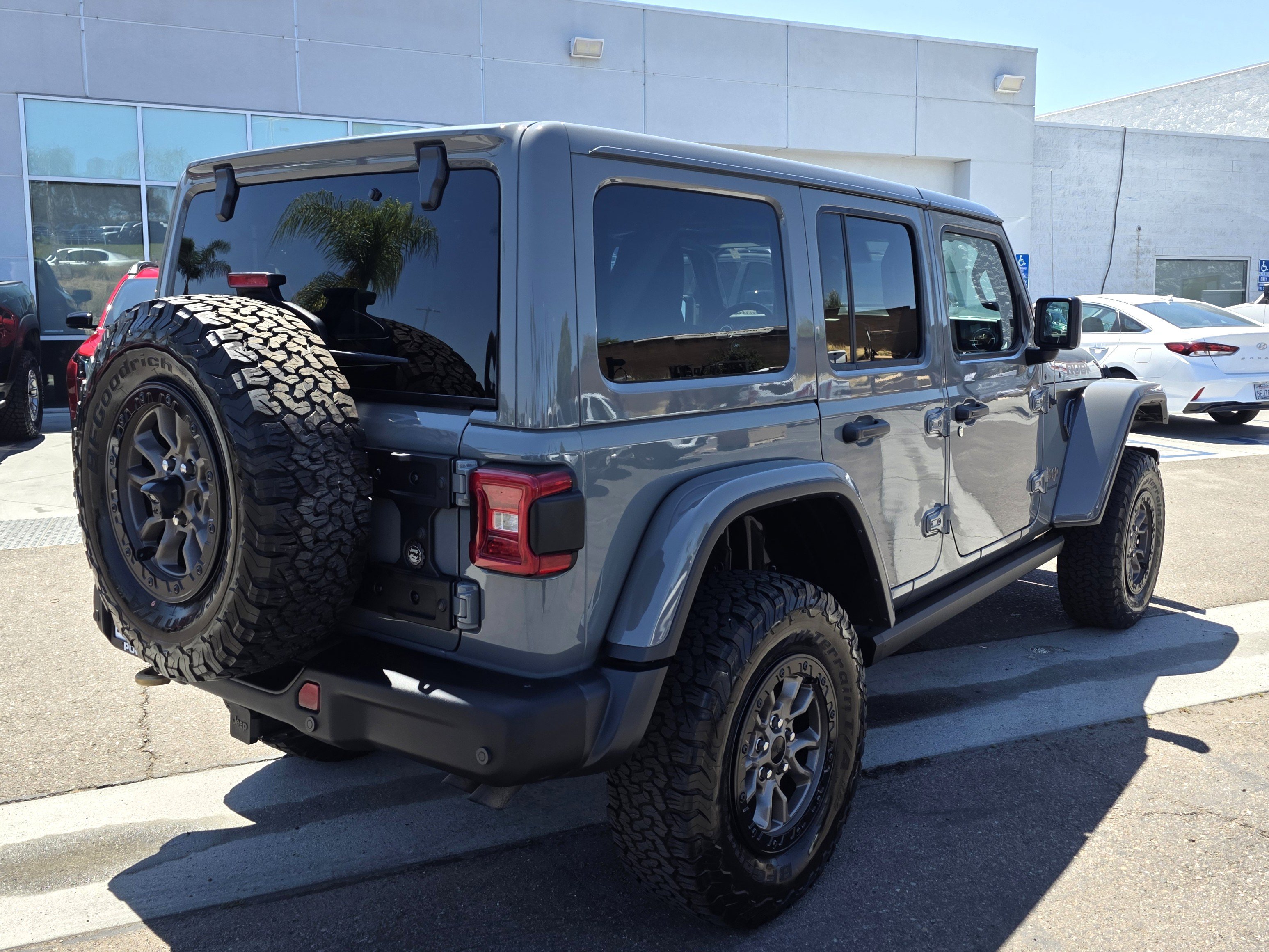 Certified 2023 Jeep Wrangler Unlimited Rubicon 392 w/ Trailer Tow Package AWD/4WD image 5