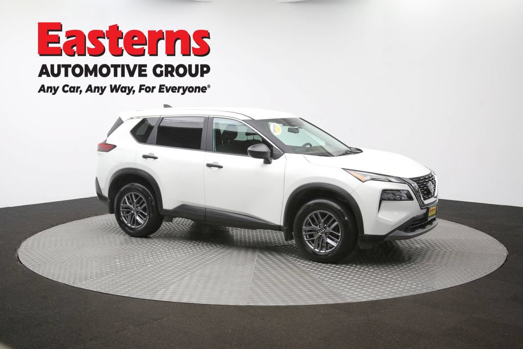Used 2023 Nissan Rogue S AWD/4WD image 49