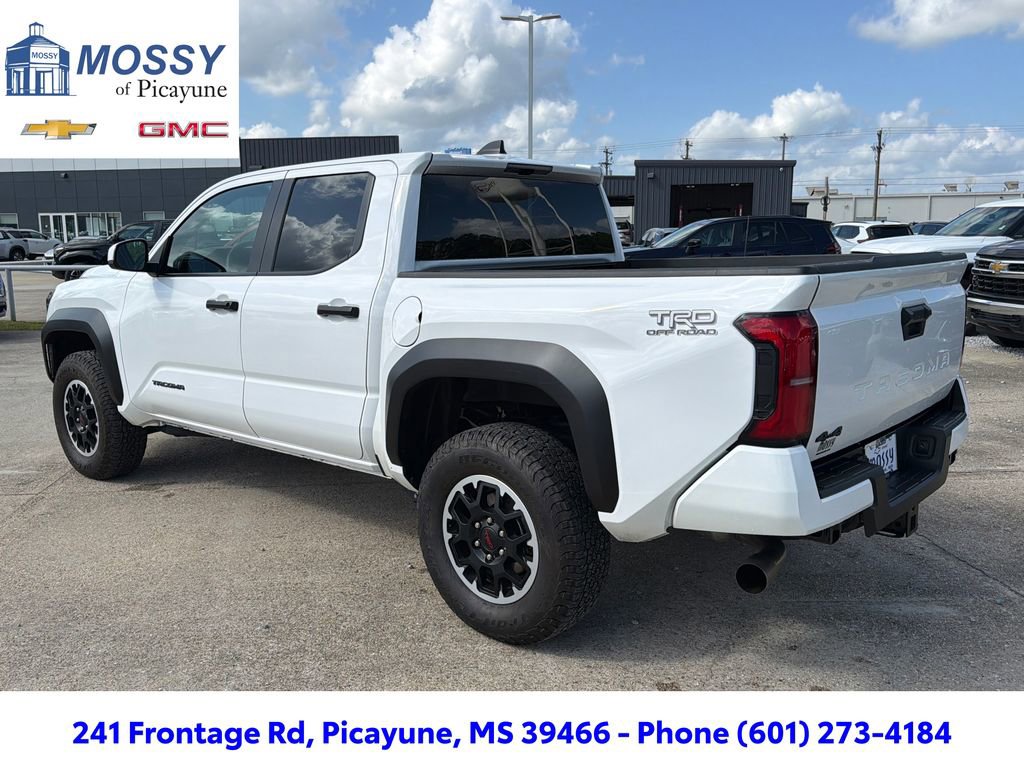 Used 2025 Toyota Tacoma TRD Off-Road AWD/4WD image 4