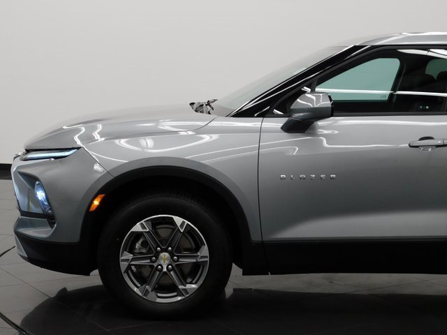 Used 2023 Chevrolet Blazer LT image 14