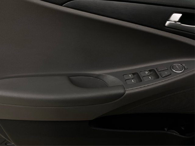 Used 2012 Hyundai Sonata GLS FWD image 24