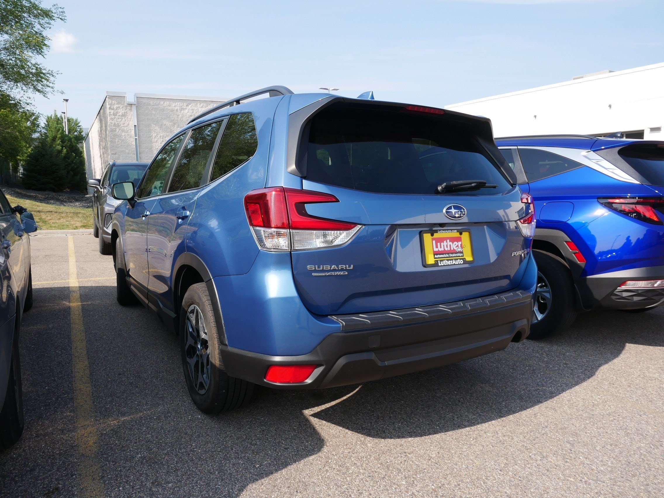 Used 2020 Subaru Forester Premium w/ Popular Package #1 AWD/4WD image 3