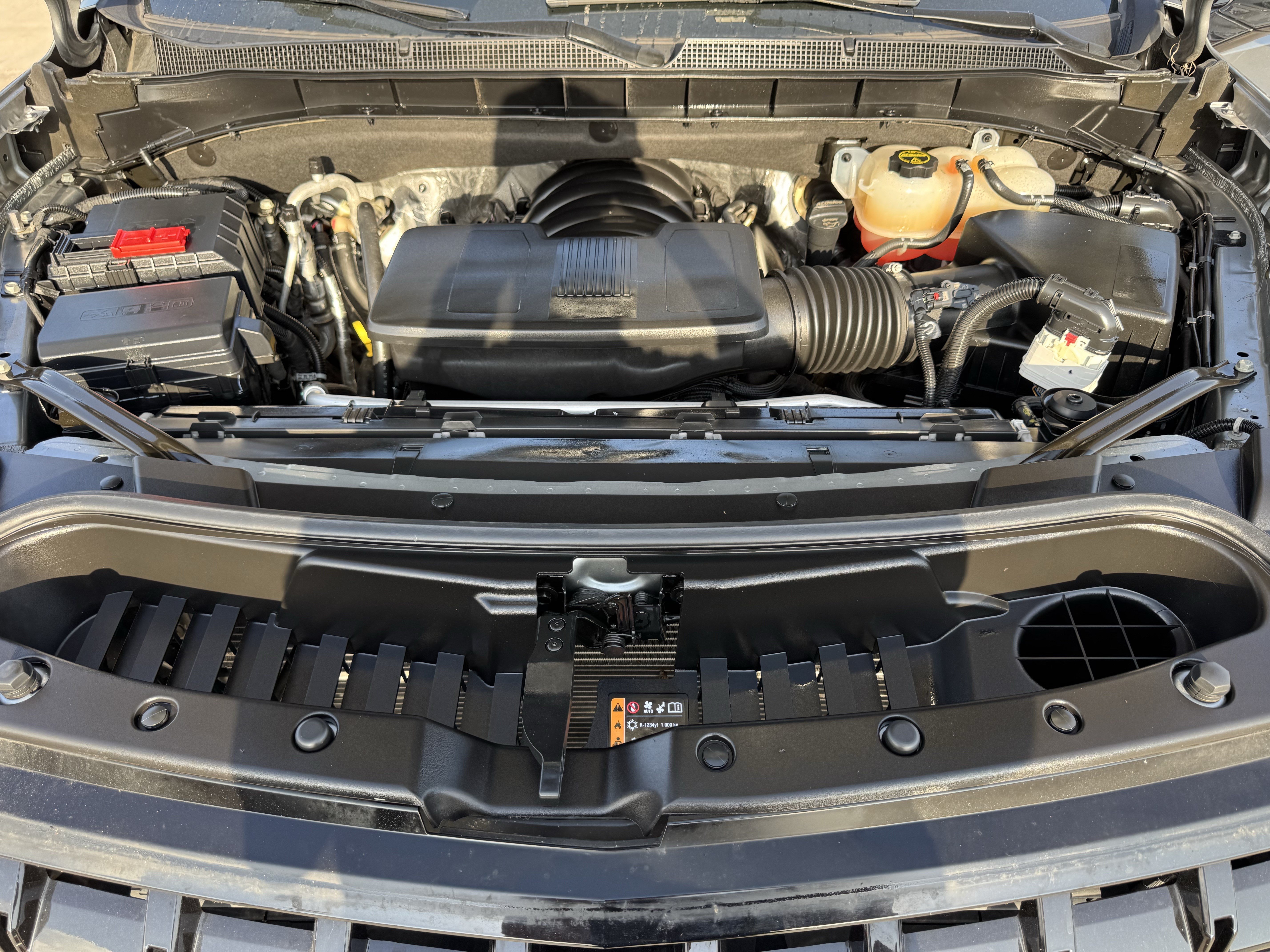 Used 2025 Chevrolet Suburban Z71 AWD/4WD image 28
