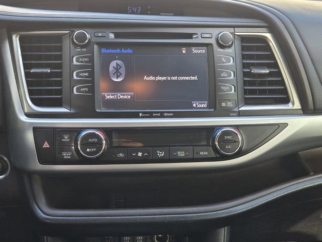 Used 2019 Toyota Highlander XLE image 19