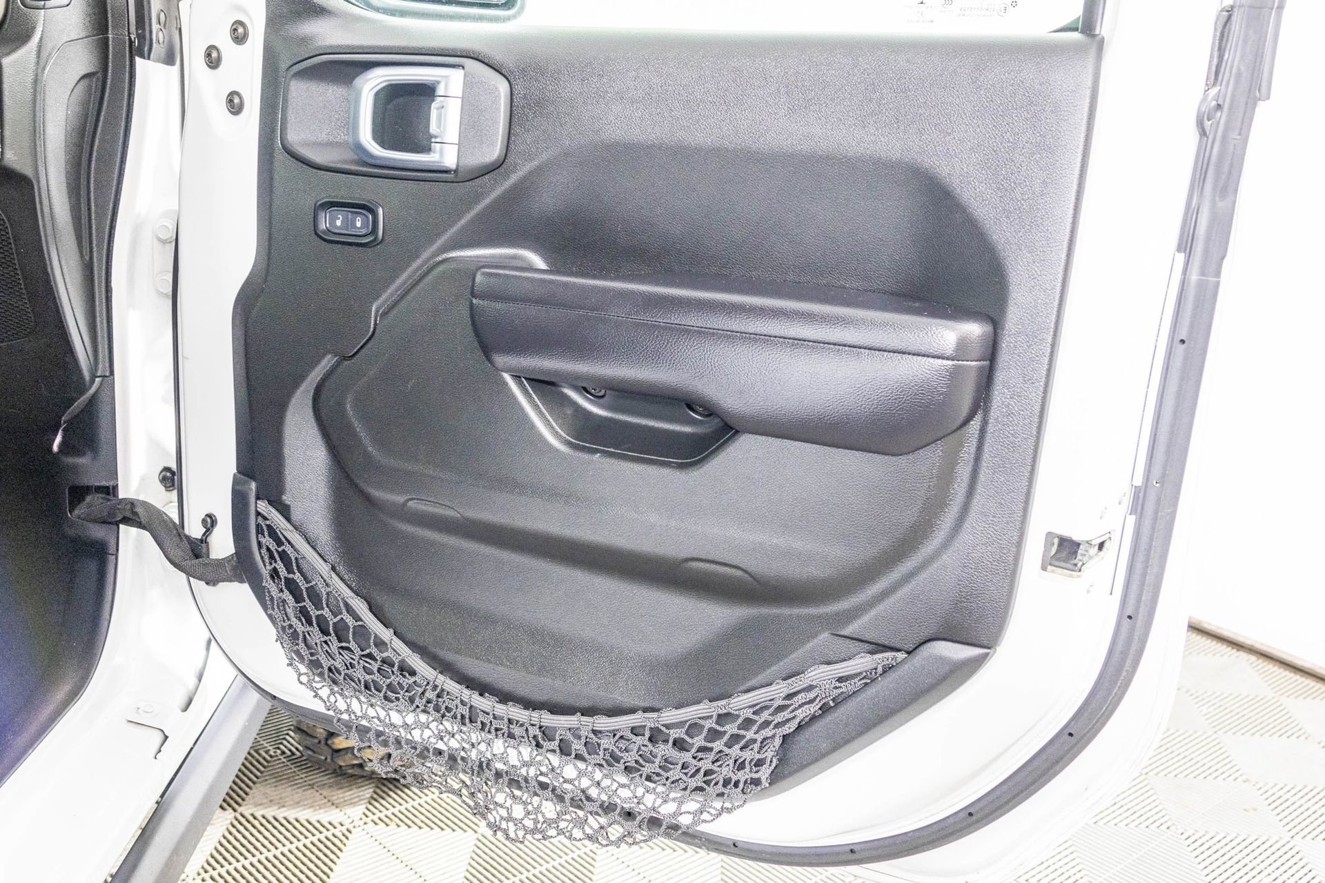 Used 2021 Jeep Wrangler Willys w/ LED Headlamp & Fog Lamp Group image 45