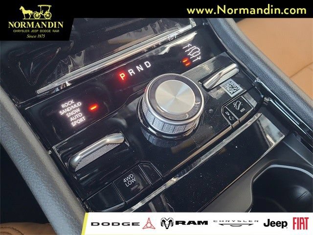 New 2024 Jeep Grand Cherokee L Summit AWD/4WD image 20