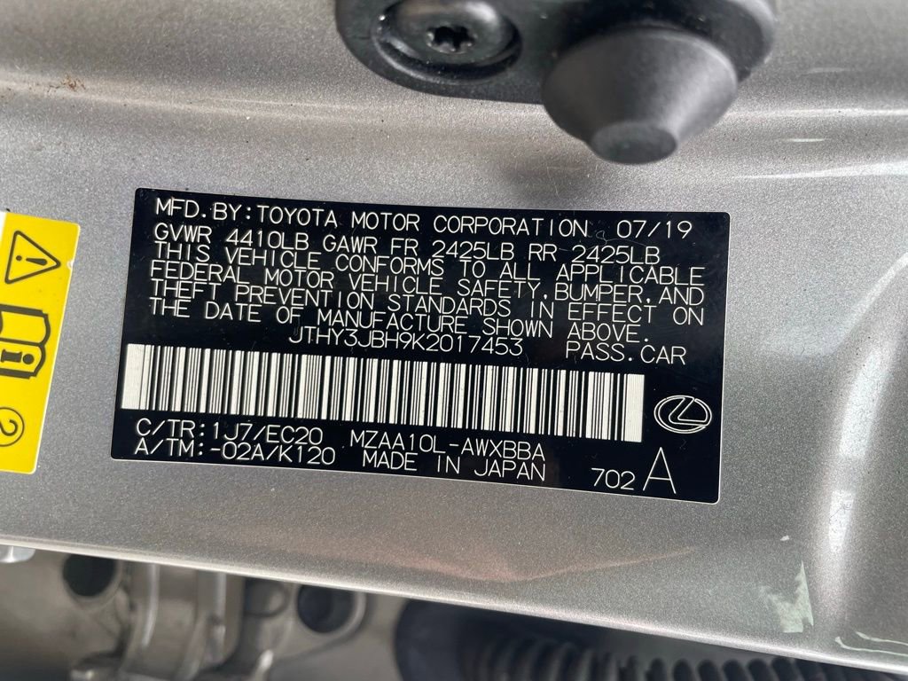 Used 2019 Lexus UX 200 w/ Premium Package image 17