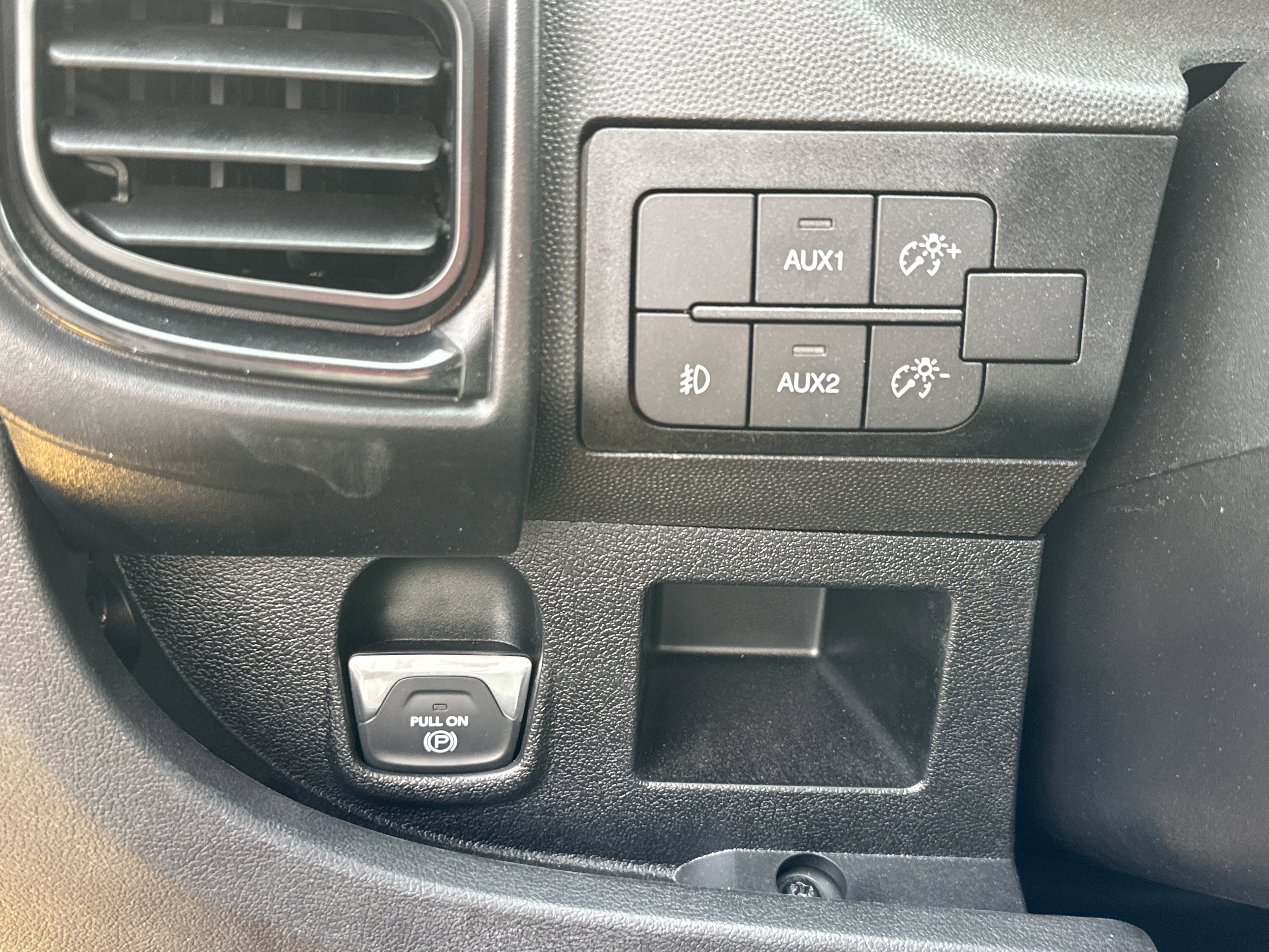 New 2025 RAM ProMaster 2500 w/ Crew Van Package image 11