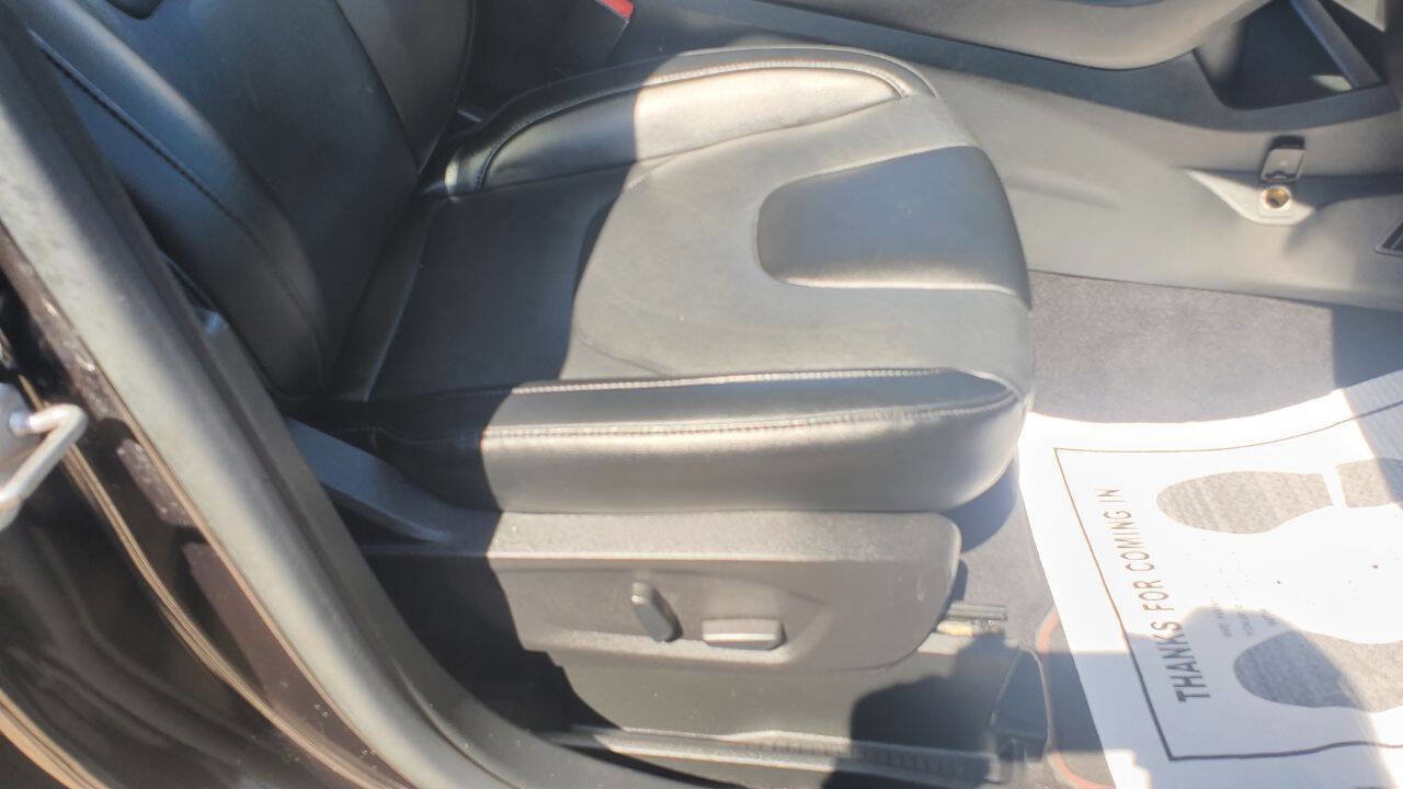 Used 2022 Ford Edge Titanium AWD/4WD image 27