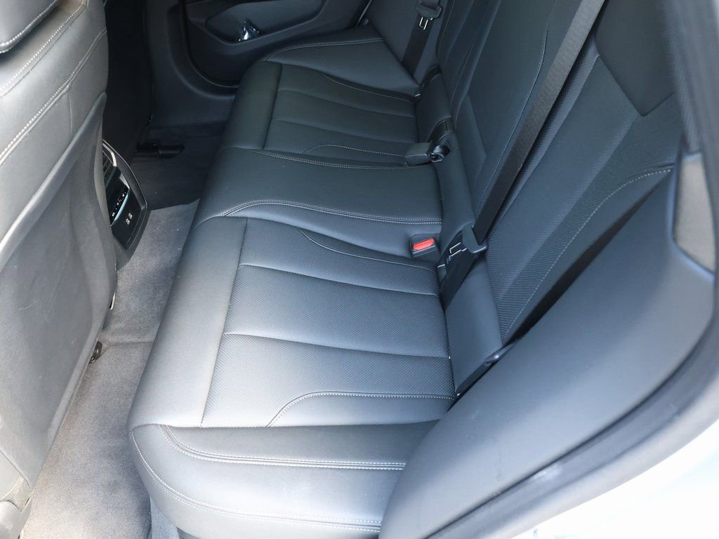 Used 2025 BMW i4 eDrive40 w/ M Sport Package image 20