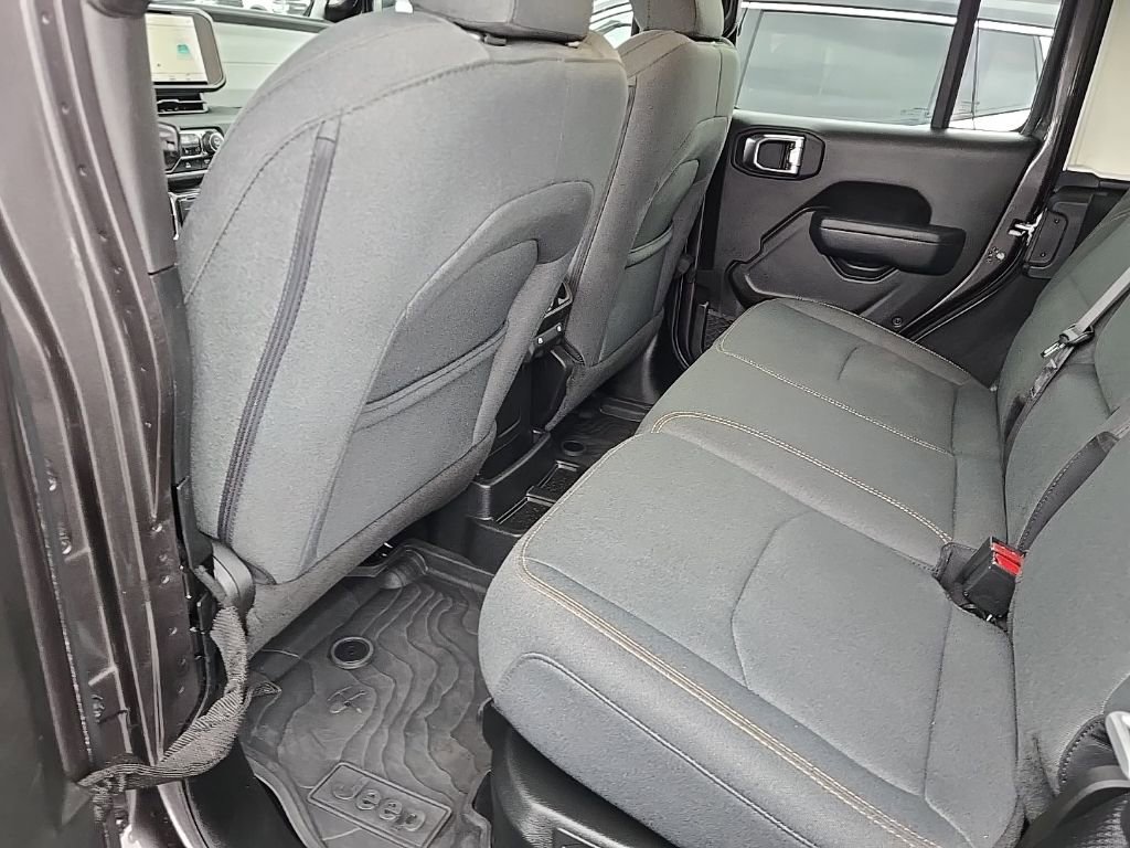 Used 2025 Jeep Wrangler Unlimited Sport S 4xe image 18