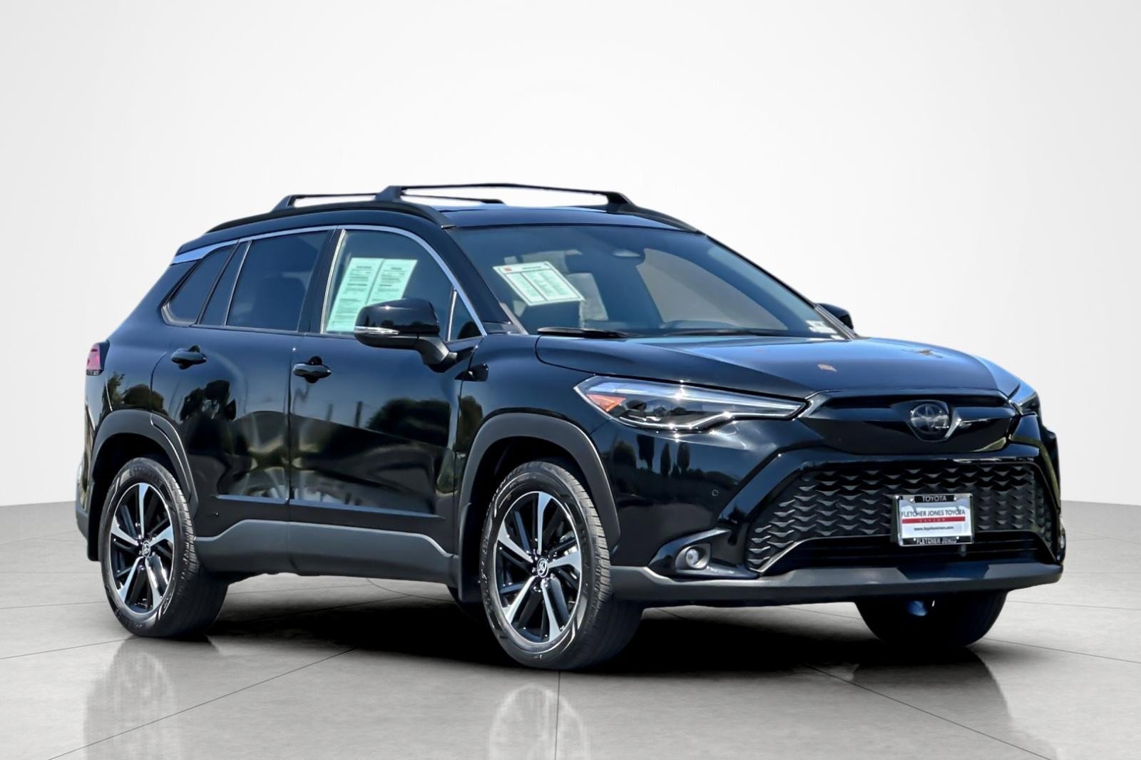 Used 2023 Toyota Corolla Cross AWD Hybrid w/ Convenience Package image 7