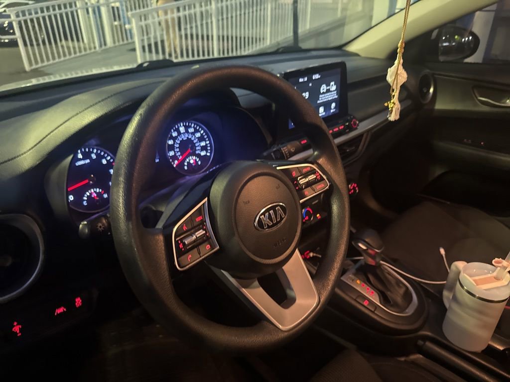 Used 2020 Kia Forte LXS image 8