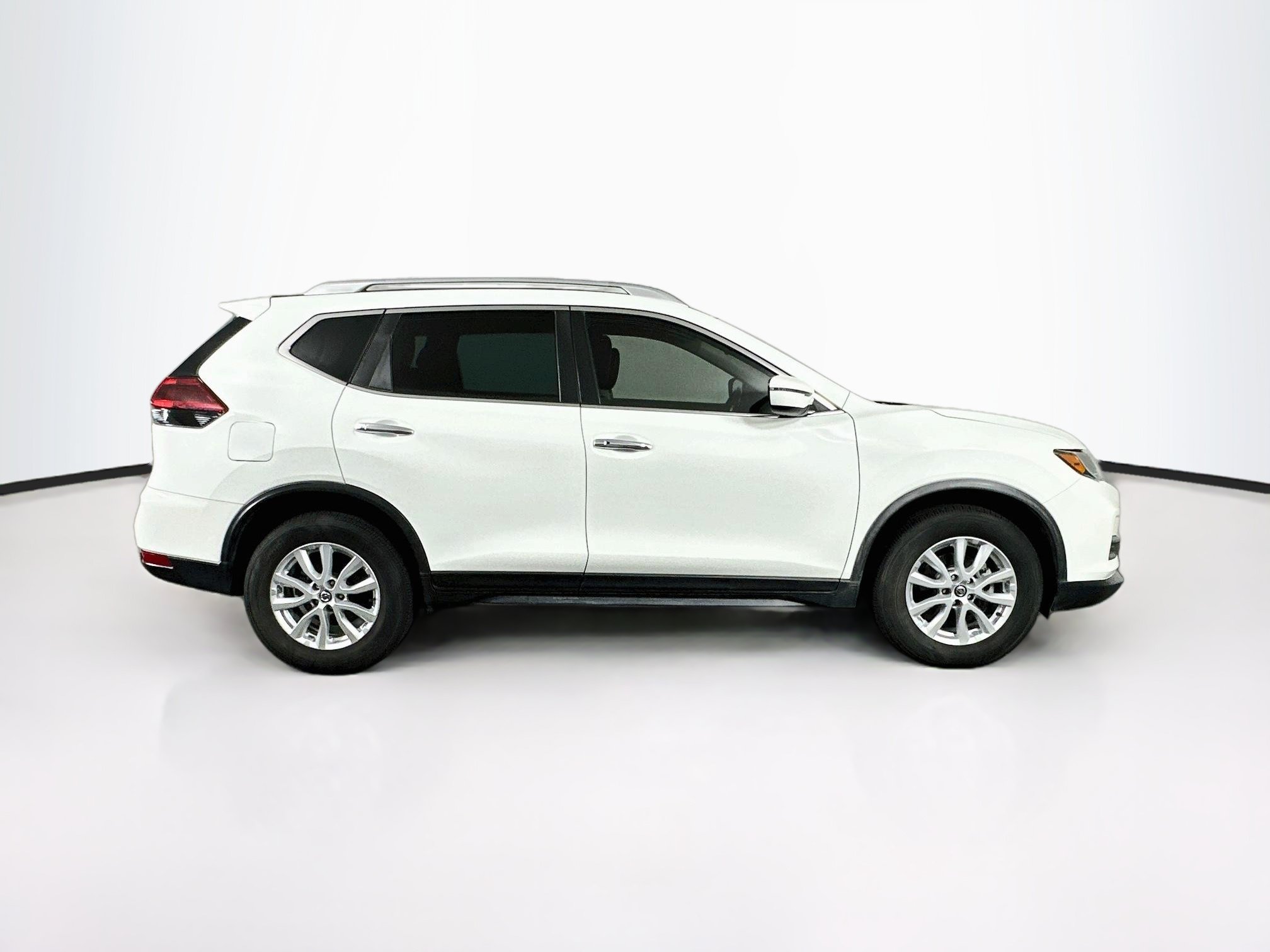 Used 2020 Nissan Rogue SV FWD image 10