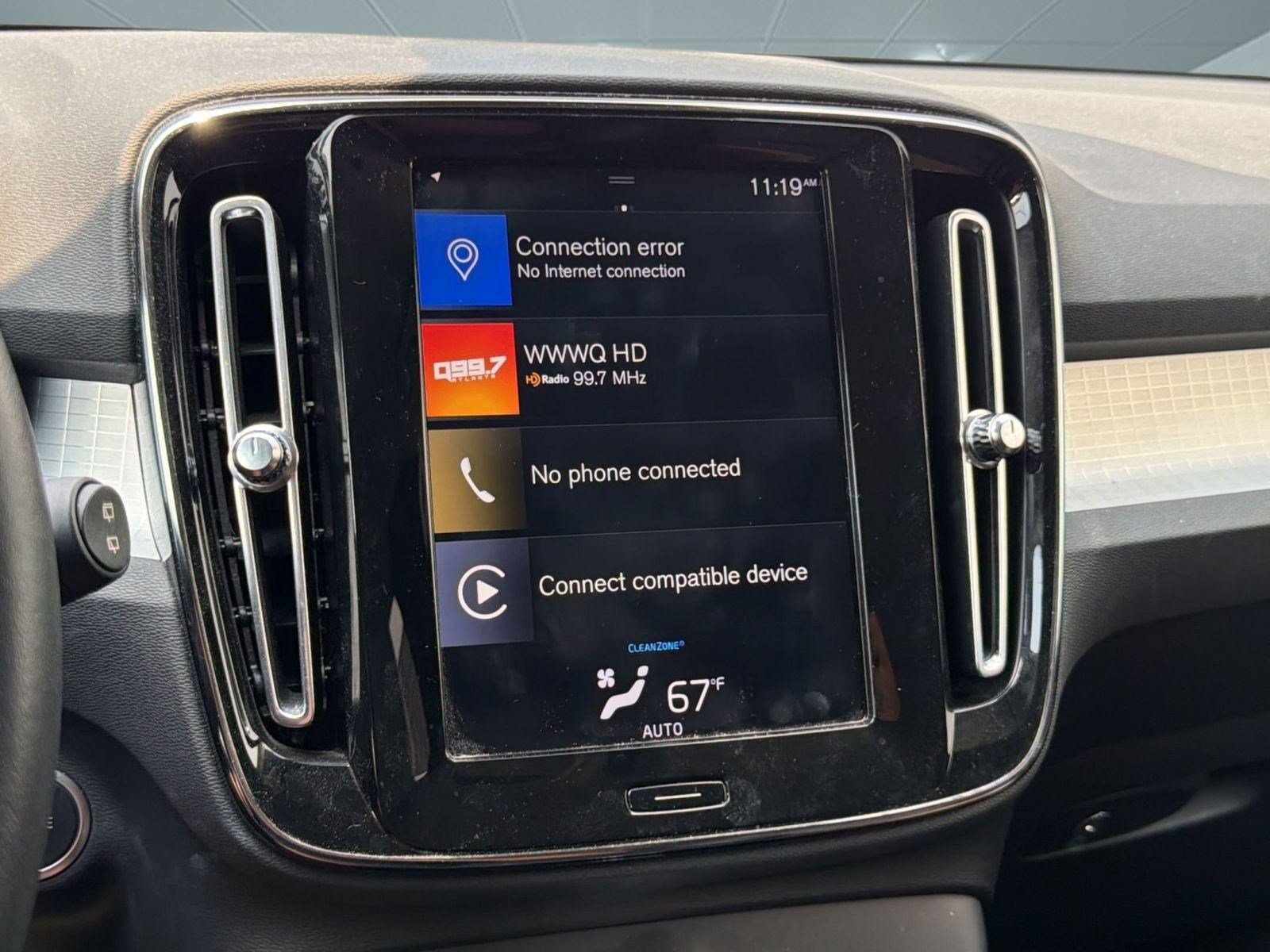 Used 2019 Volvo XC40 T5 Momentum AWD/4WD image 23