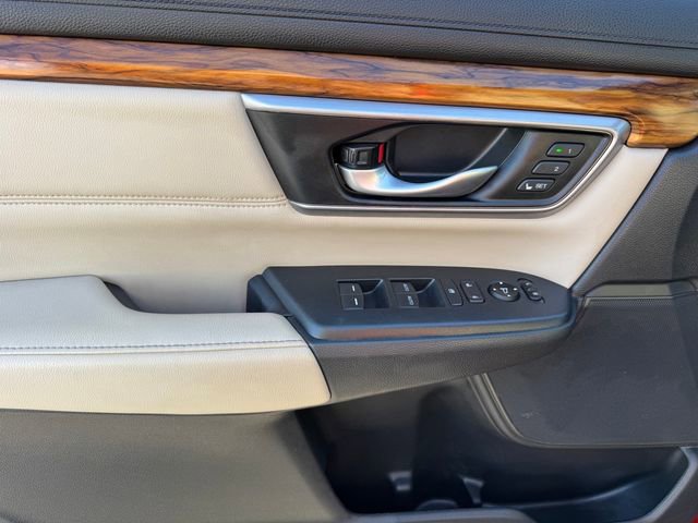 Used 2018 Honda CR-V Touring image 16