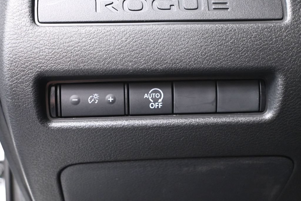 Used 2024 Nissan Rogue S AWD/4WD image 24