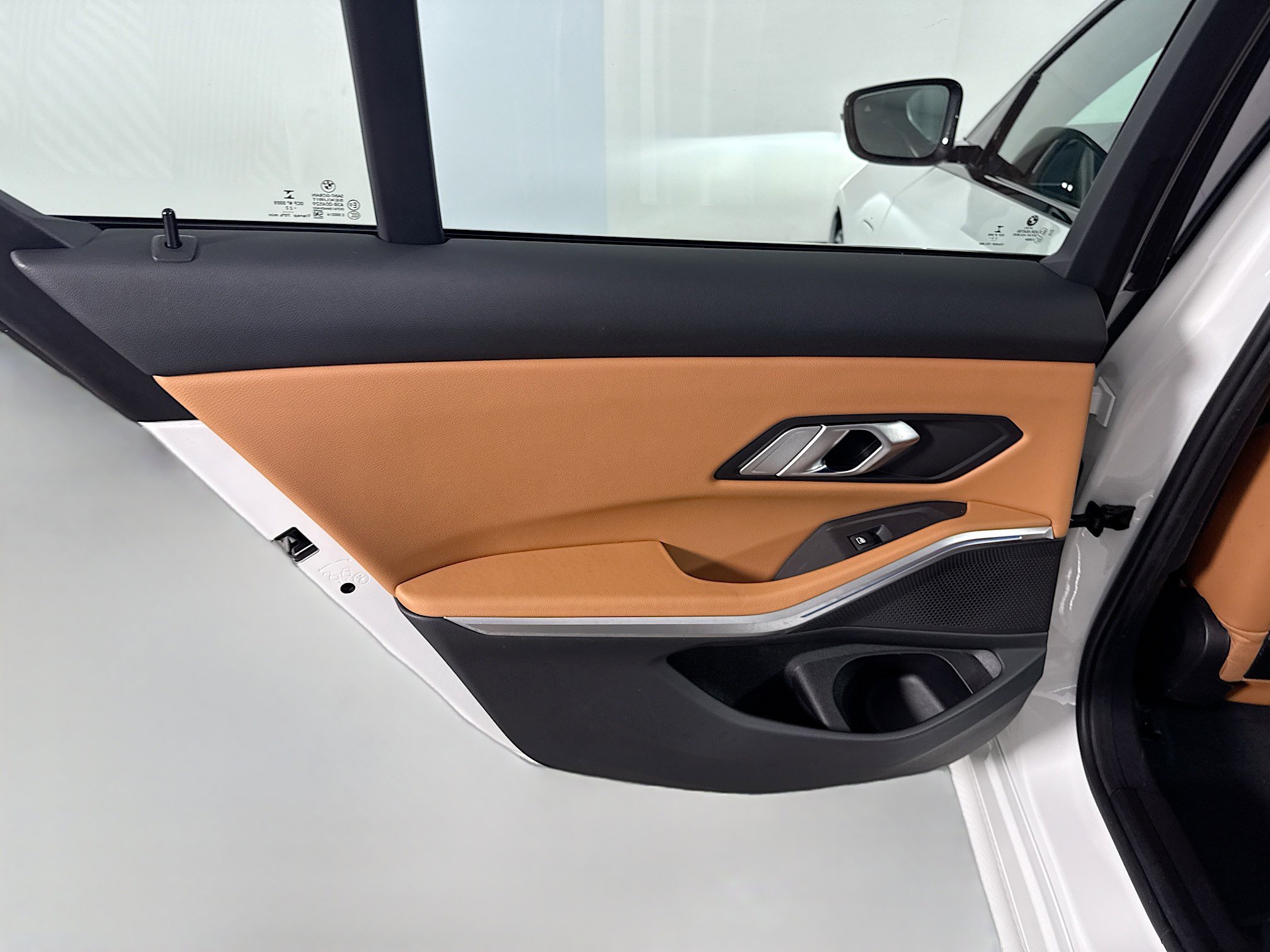 Used 2023 BMW 330e w/ Driving Assistance Package image 26