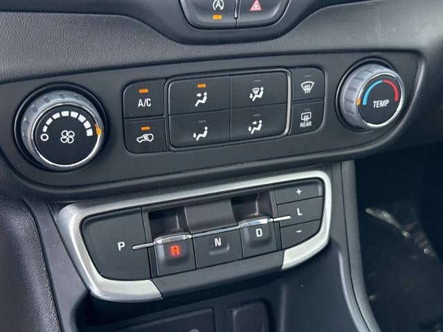 Used 2024 GMC Terrain SLE FWD image 22