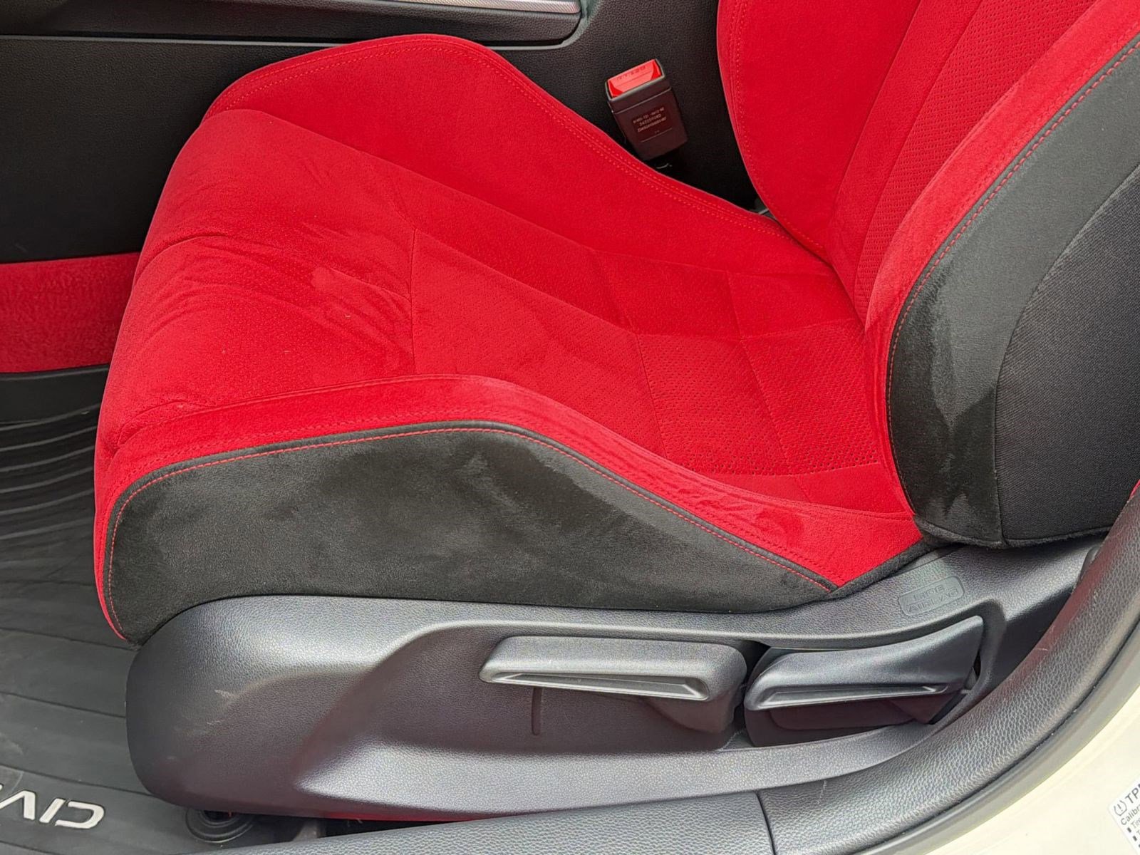 Used 2025 Honda Civic Type R image 15