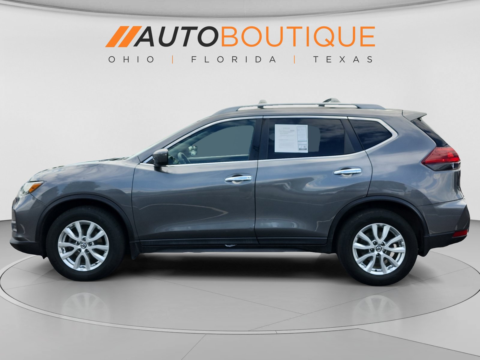 Used 2019 Nissan Rogue S w/ Special Edition Package FWD image 2