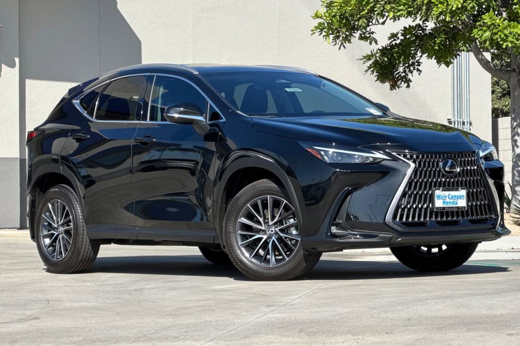 Used 2025 Lexus NX 250 FWD w/ Cold Area Package image 2