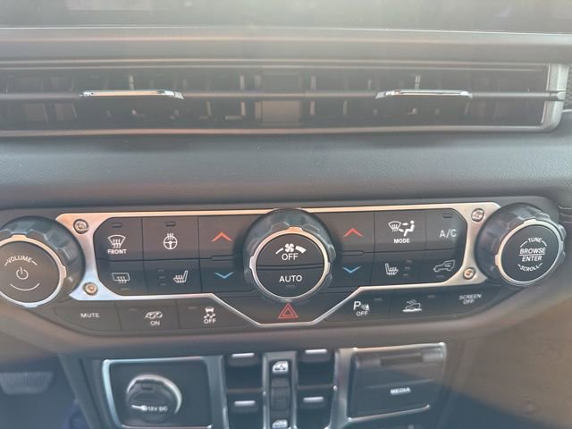 Used 2025 Jeep Wrangler Unlimited Rubicon 392 image 26