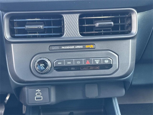 New 2025 Ford Maverick XL w/ Equipment Group 102A image 22