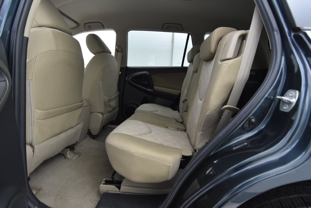 Used 2011 Toyota RAV4 4WD w/ Base L4 Extra Value Pkg image 25