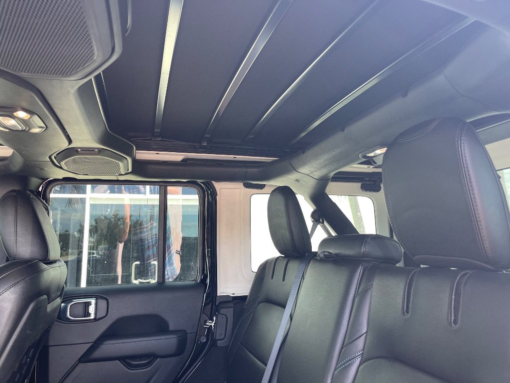 Used 2022 Jeep Wrangler Unlimited Rubicon 4xe w/ Safety Group AWD/4WD image 28