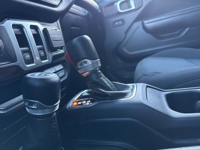 Used 2019 Jeep Wrangler Sport image 24