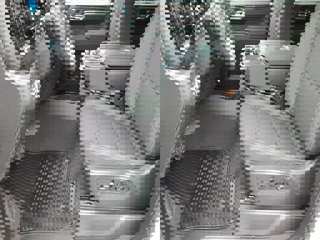 New 2026 GMC Sierra 1500 SLE w/ Preferred Package image 6