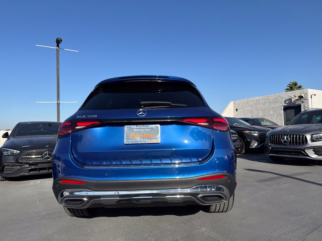Used 2023 Mercedes-Benz GLC 300 image 6