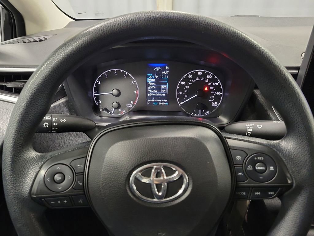 Used 2023 Toyota Corolla LE image 14