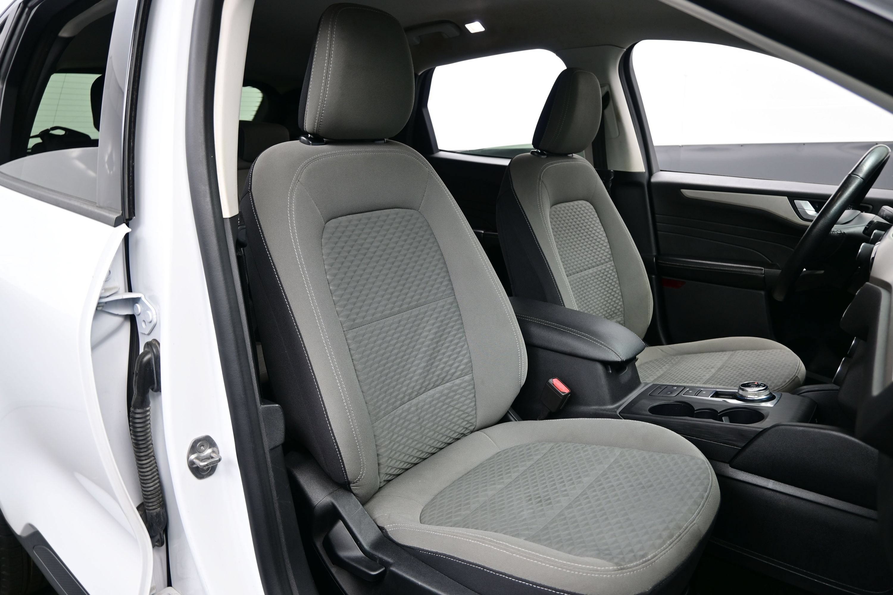Used 2021 Ford Escape SE w/ Convenience Package FWD image 13