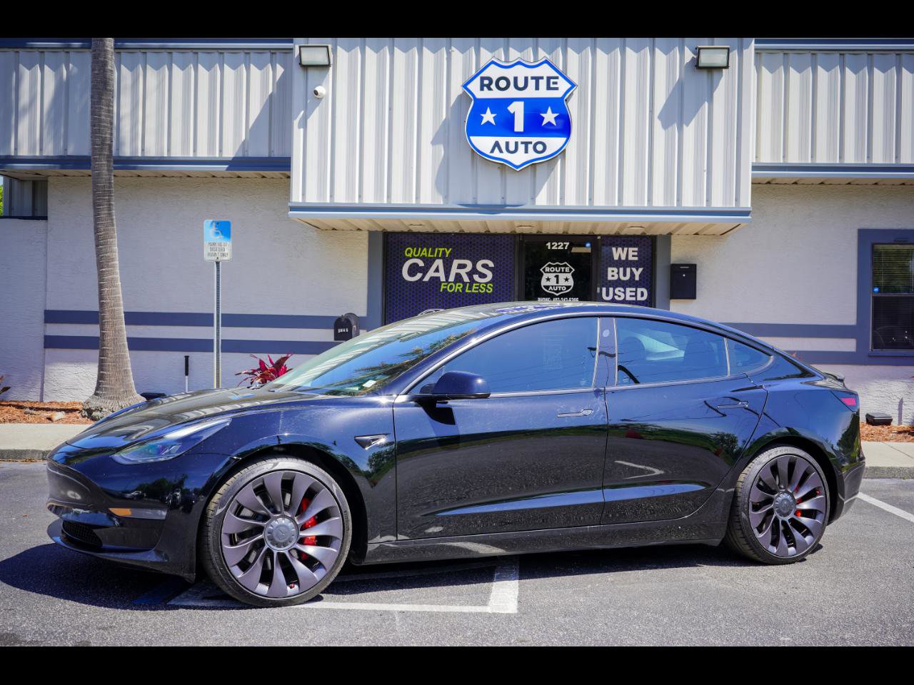 Used 2021 Tesla Model 3 Performance image 1