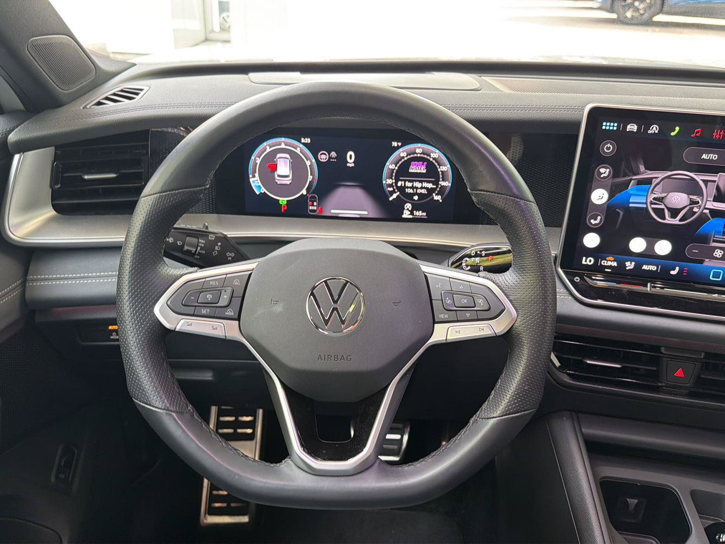 Certified 2026 Volkswagen Tiguan SE R-Line FWD image 18