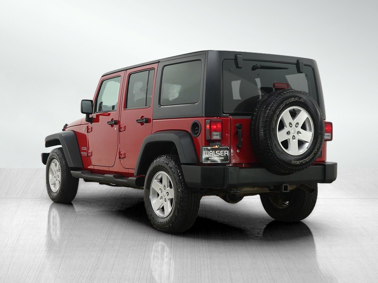 Used 2012 Jeep Wrangler Unlimited Sport image 3