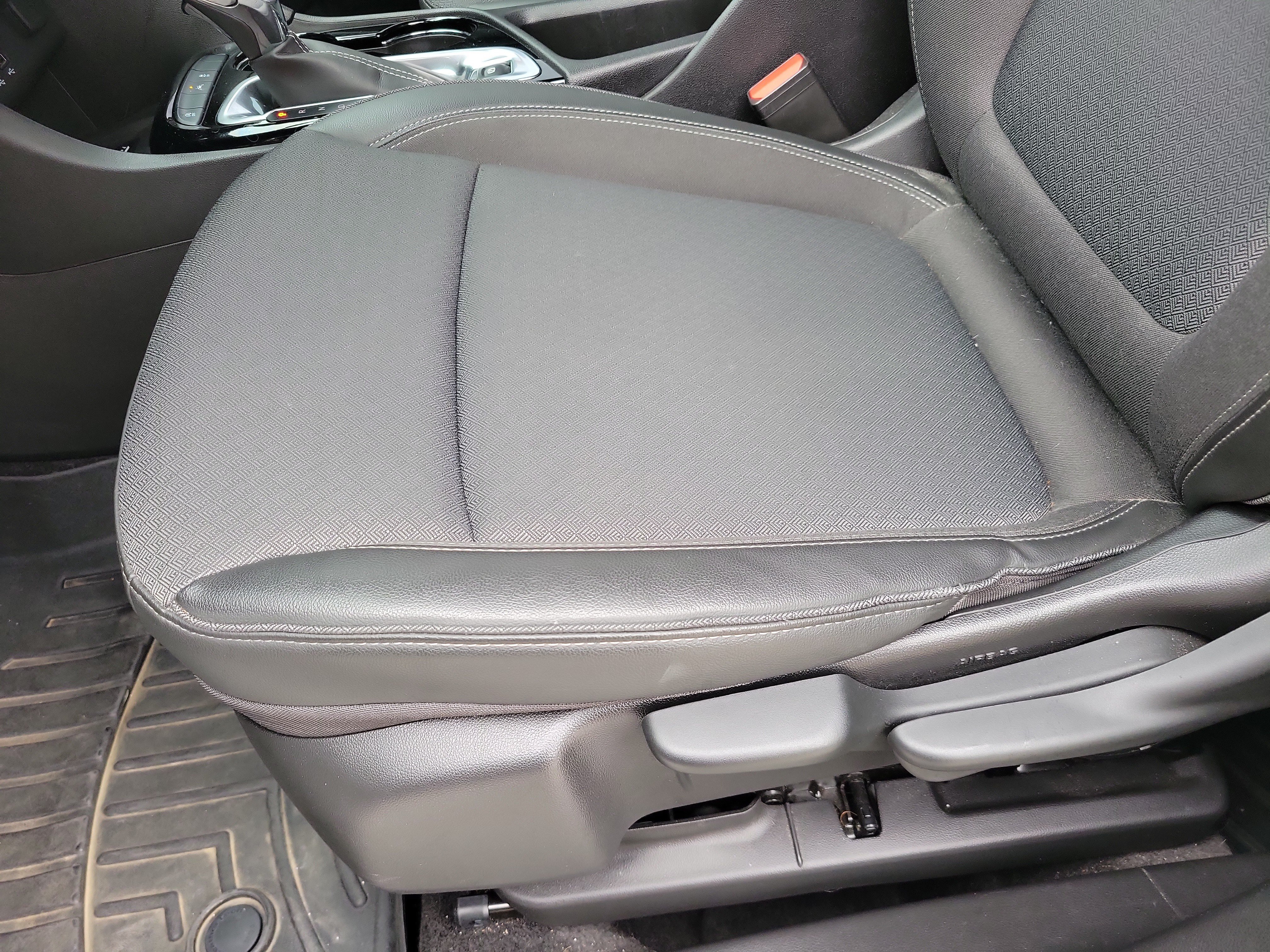 Used 2024 Buick Encore GX Preferred w/ Advanced Technology Package FWD image 10