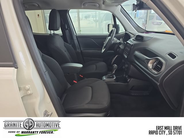 Used 2023 Jeep Renegade Latitude AWD/4WD image 36