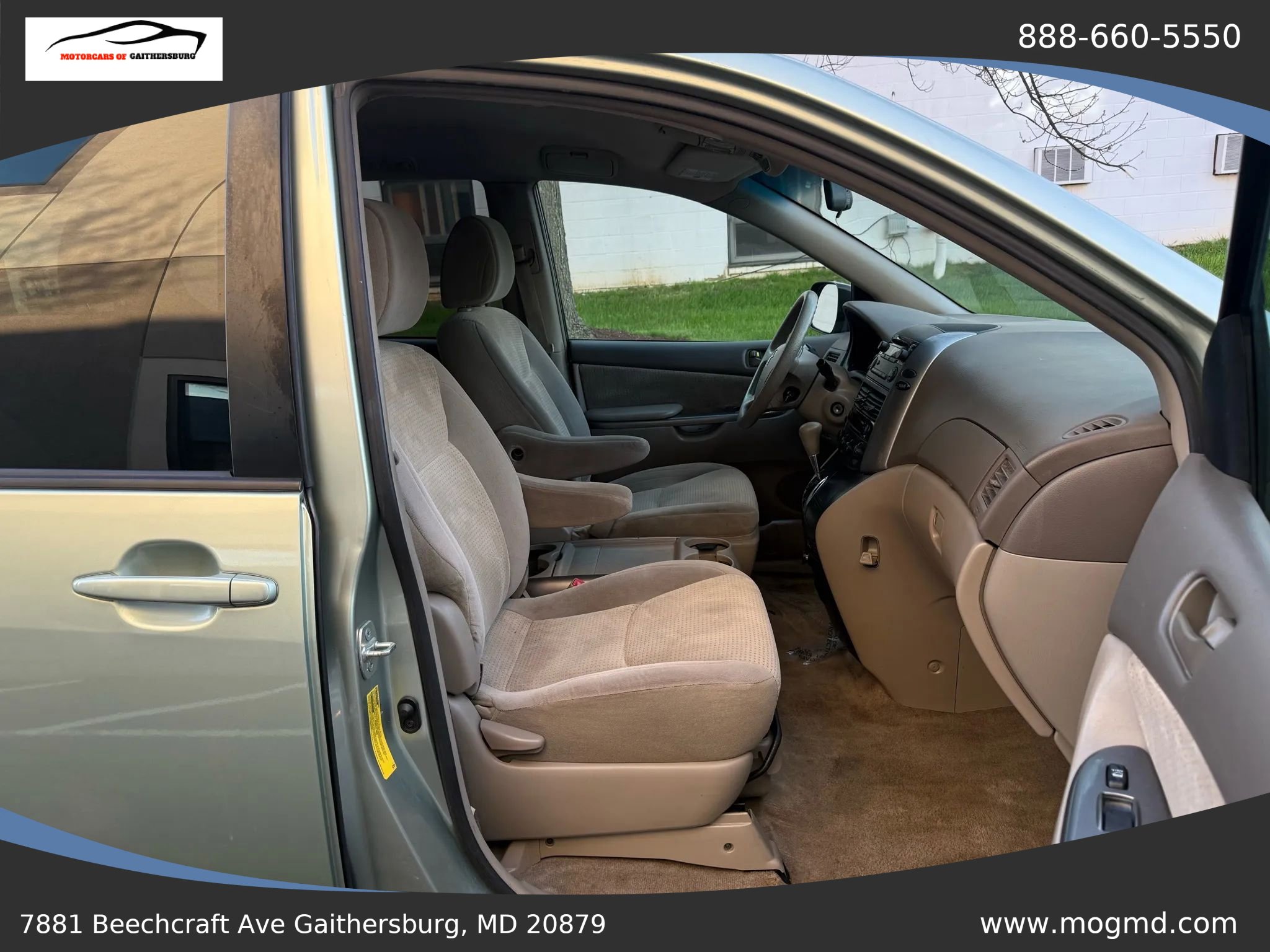 Used 2010 Toyota Sienna LE image 26