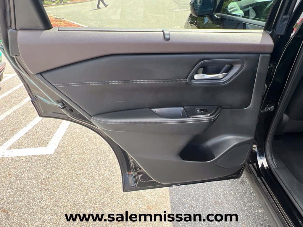 Certified 2023 Nissan Rogue SV w/ SV Premium B Package AWD/4WD image 19