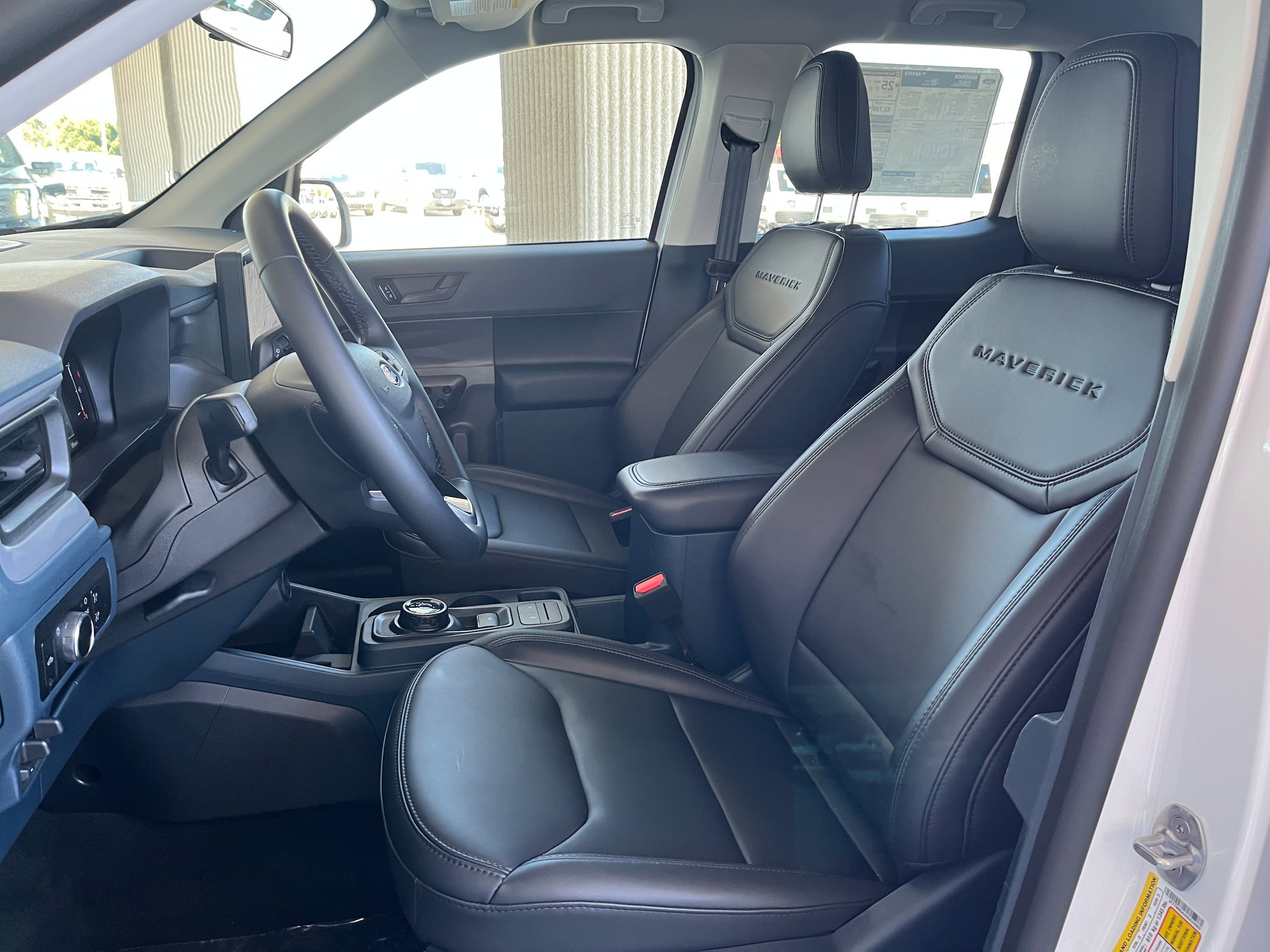 New 2025 Ford Maverick Lariat w/ Black Appearance Package AWD/4WD image 7