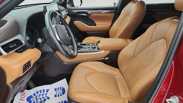 Used 2021 Toyota Highlander Platinum AWD/4WD image 10